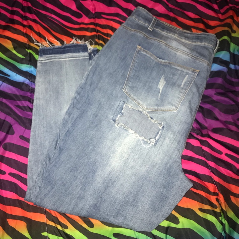 🔥SALE🔥 TwentyOne by Rue21 Major Destruction Jean